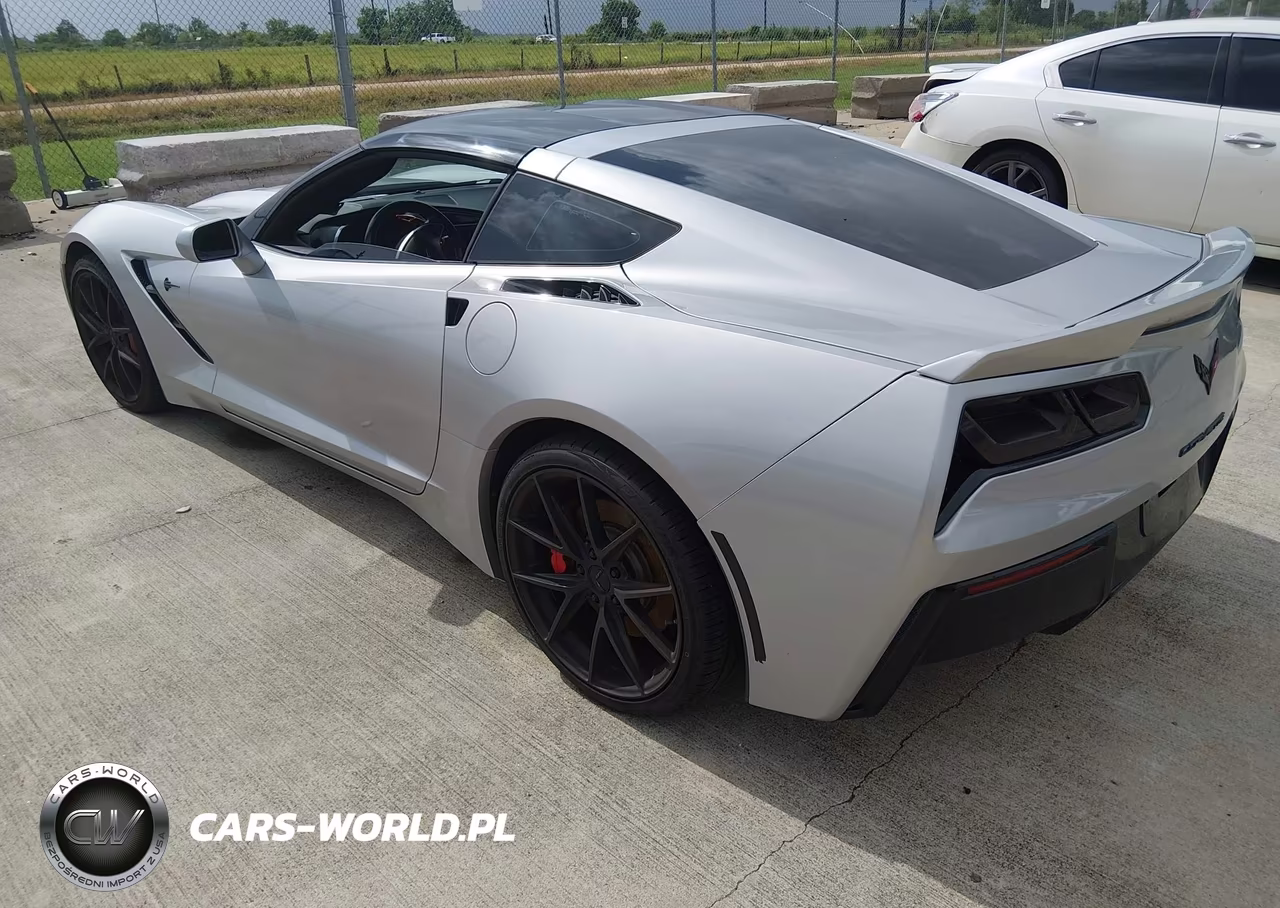 2016 Chevrolet Corvette Stingray VIN:1G1YD2D70G5124673 - 3