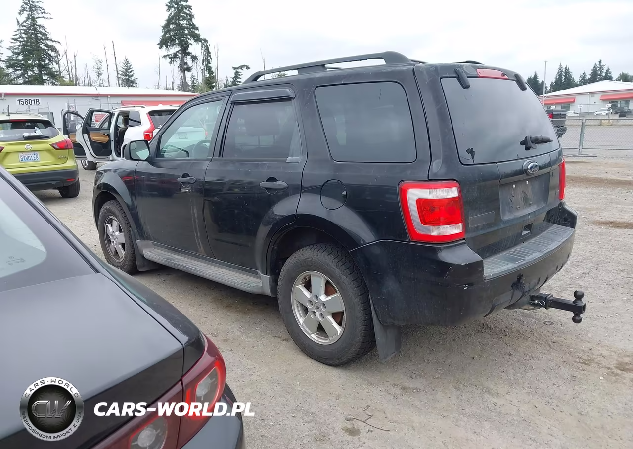 2011 Ford Escape Xlt VIN:1FMCU9DG8BKA50595 - 3