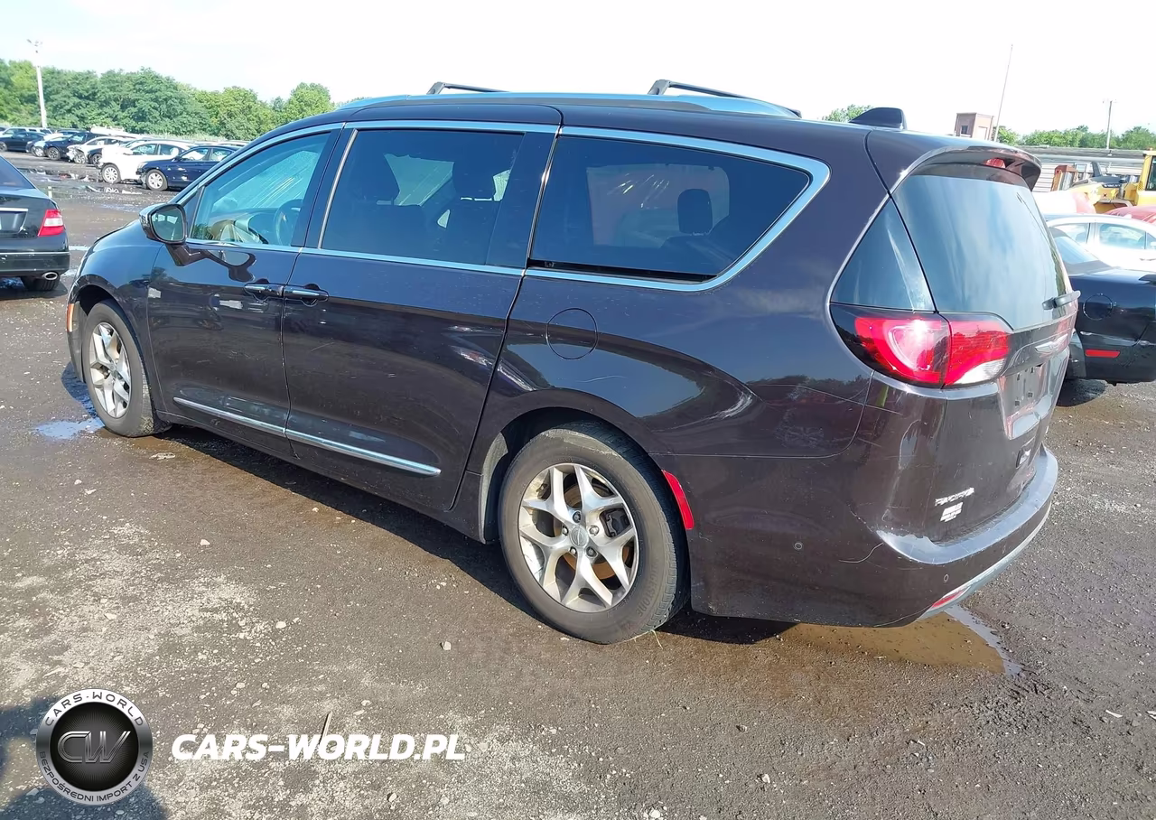 2017 Chrysler Pacifica Limited VIN:2C4RC1GG6HR664005 - 3