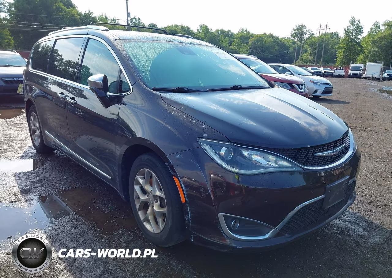 2017 Chrysler Pacifica Limited VIN:2C4RC1GG6HR664005 - 6