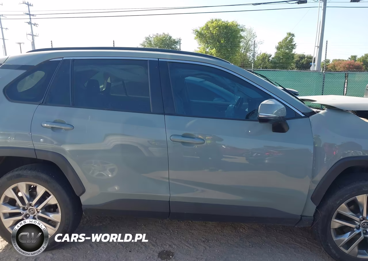 2020 Toyota Rav4 Xle Premium VIN:2T3C1RFV9LW098124 - 14