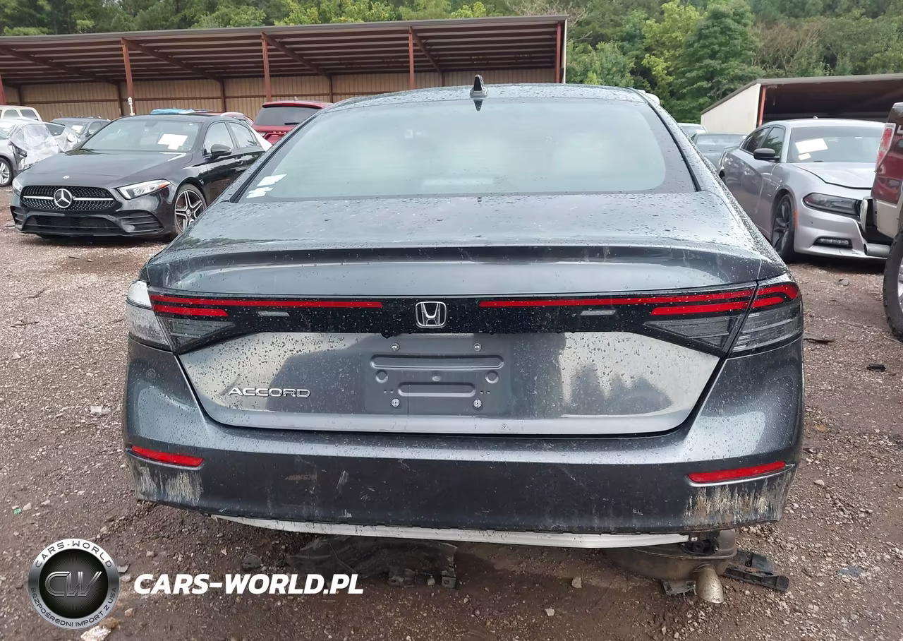 2025 Honda Accord Se VIN:1HGCY1F45SA035685 - 17