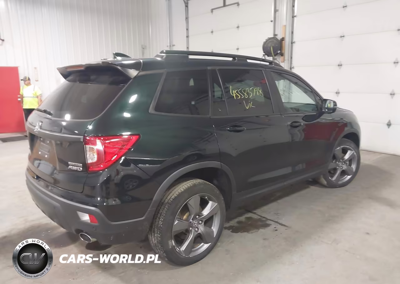 2019 Honda Passport Touring VIN:5FNYF8H98KB028569 - 4