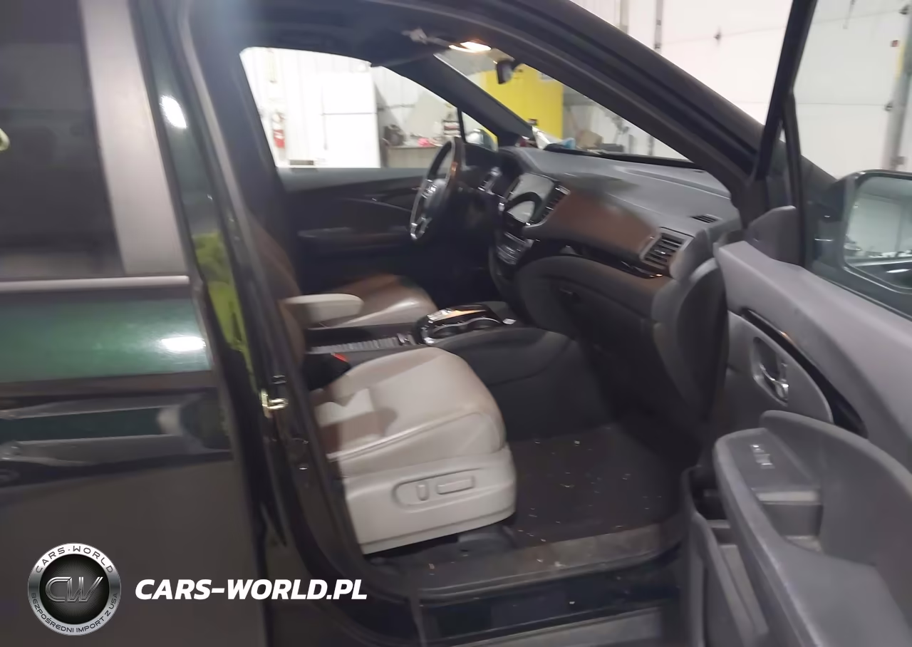 2019 Honda Passport Touring VIN:5FNYF8H98KB028569 - 5