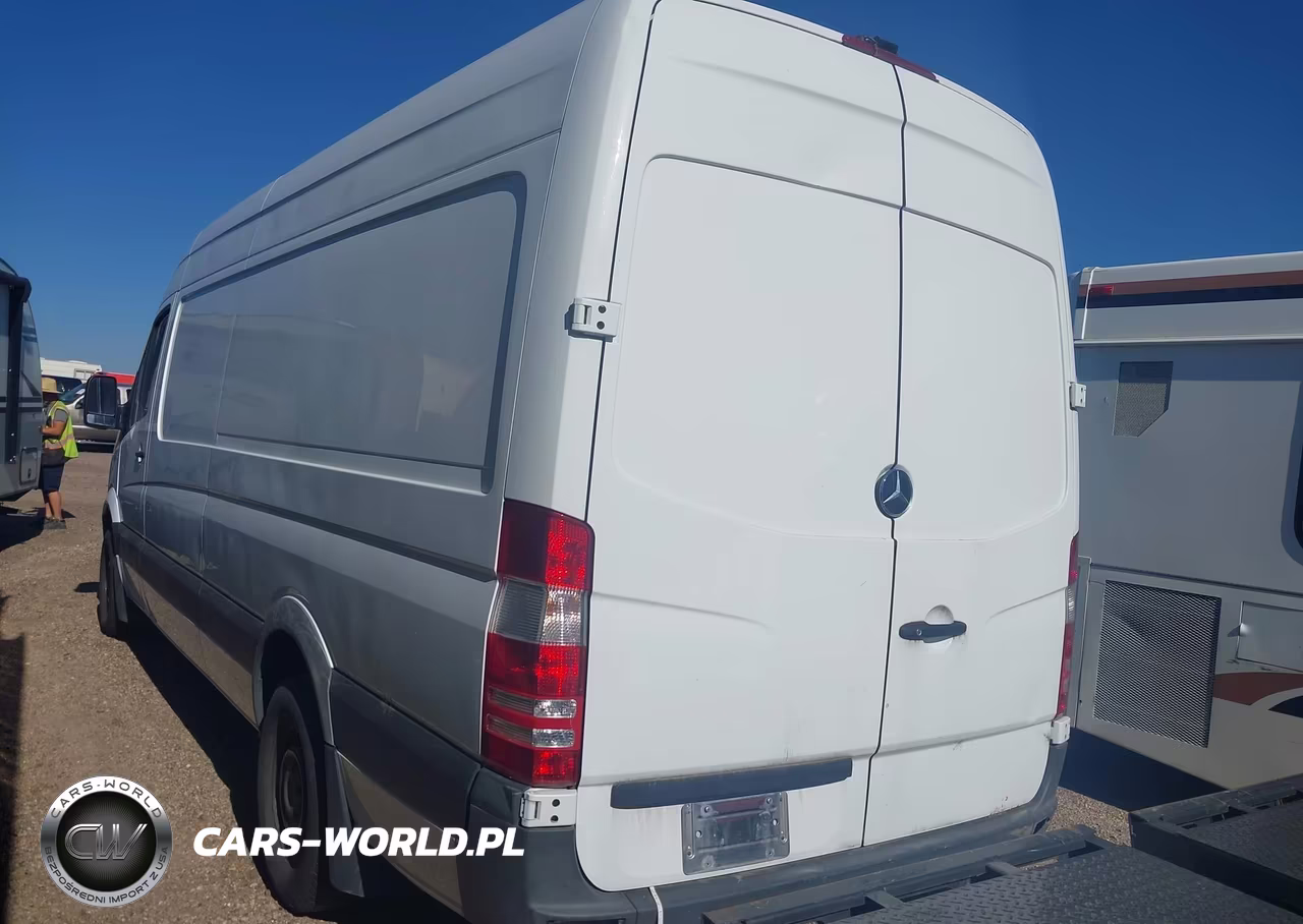 2017 Mercedes-Benz Sprinter 2500 High Roof V6 VIN:WD3PE8CD7HP523025 - 3