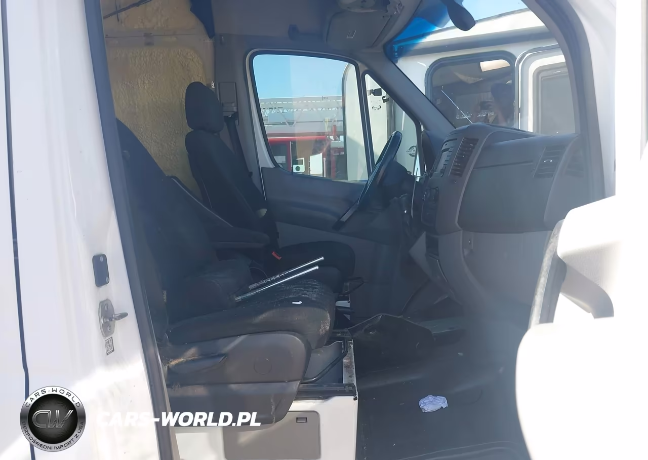 2017 Mercedes-Benz Sprinter 2500 High Roof V6 VIN:WD3PE8CD7HP523025 - 5