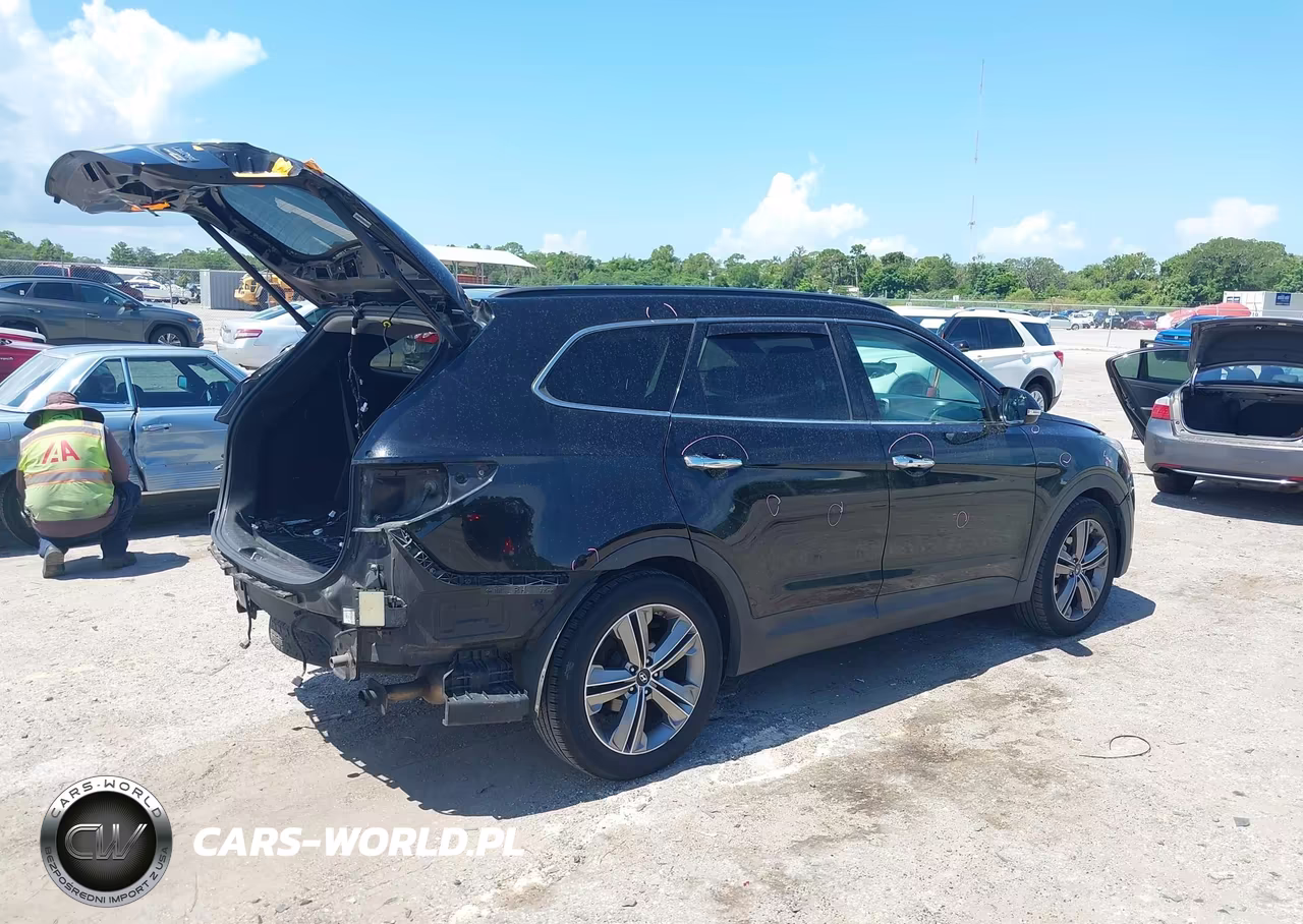2015 Hyundai Santa Fe Limited VIN:KM8SRDHF0FU102183 - 4