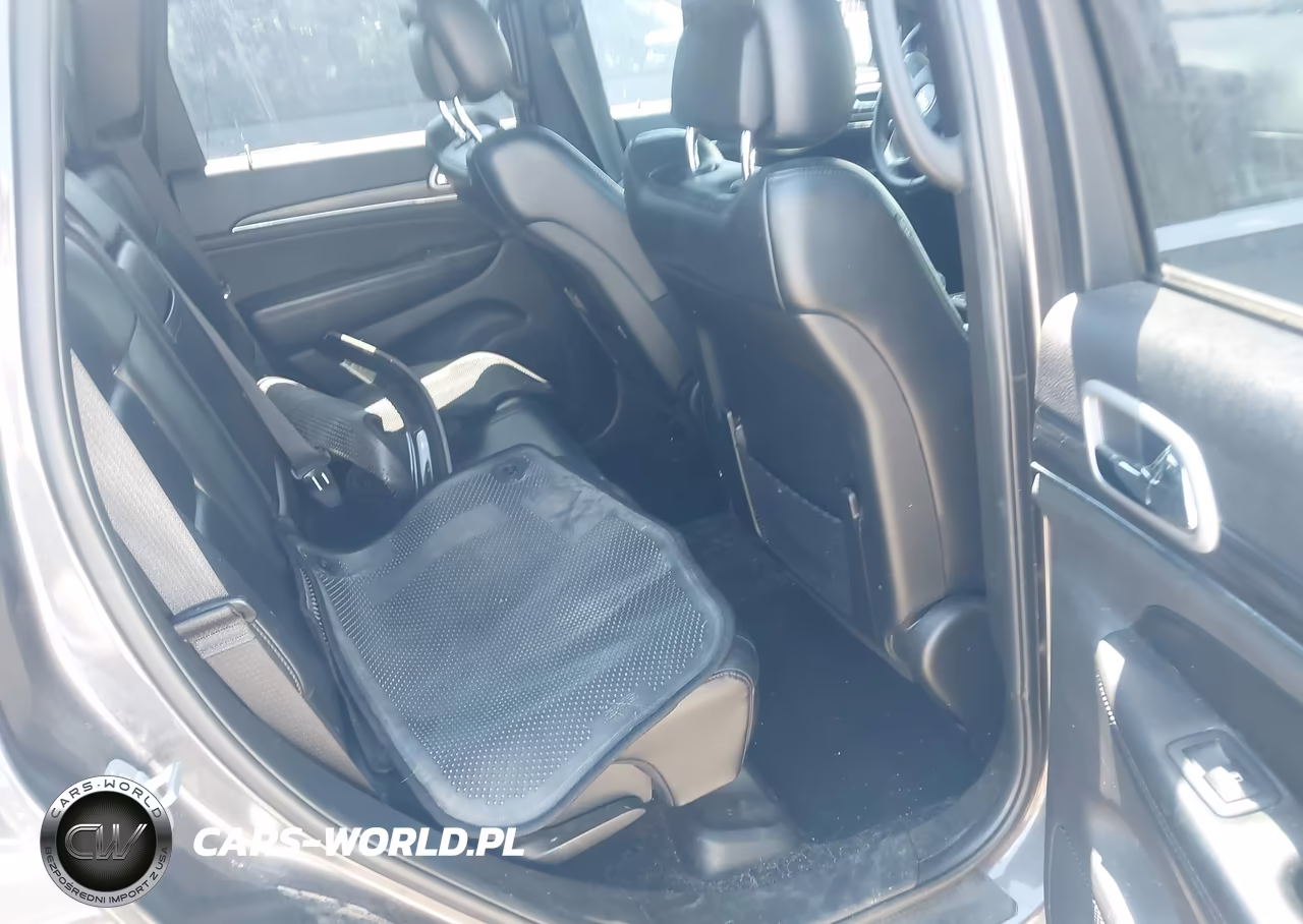 2019 Jeep Grand Cherokee Limited 4X2 VIN:1C4RJEBG5KC731195 - 8