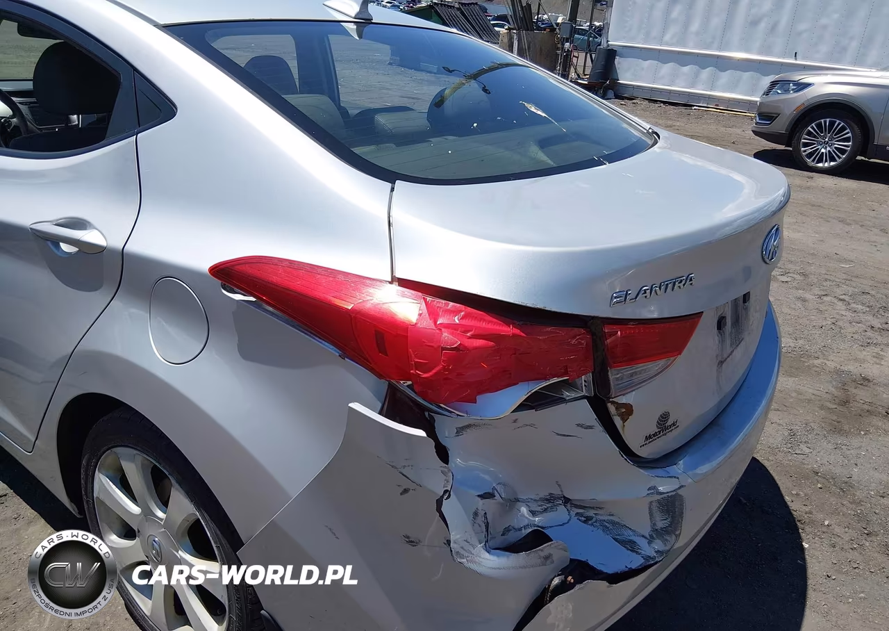2013 Hyundai Elantra Limited VIN:KMHDH4AE1DU619471 - 6