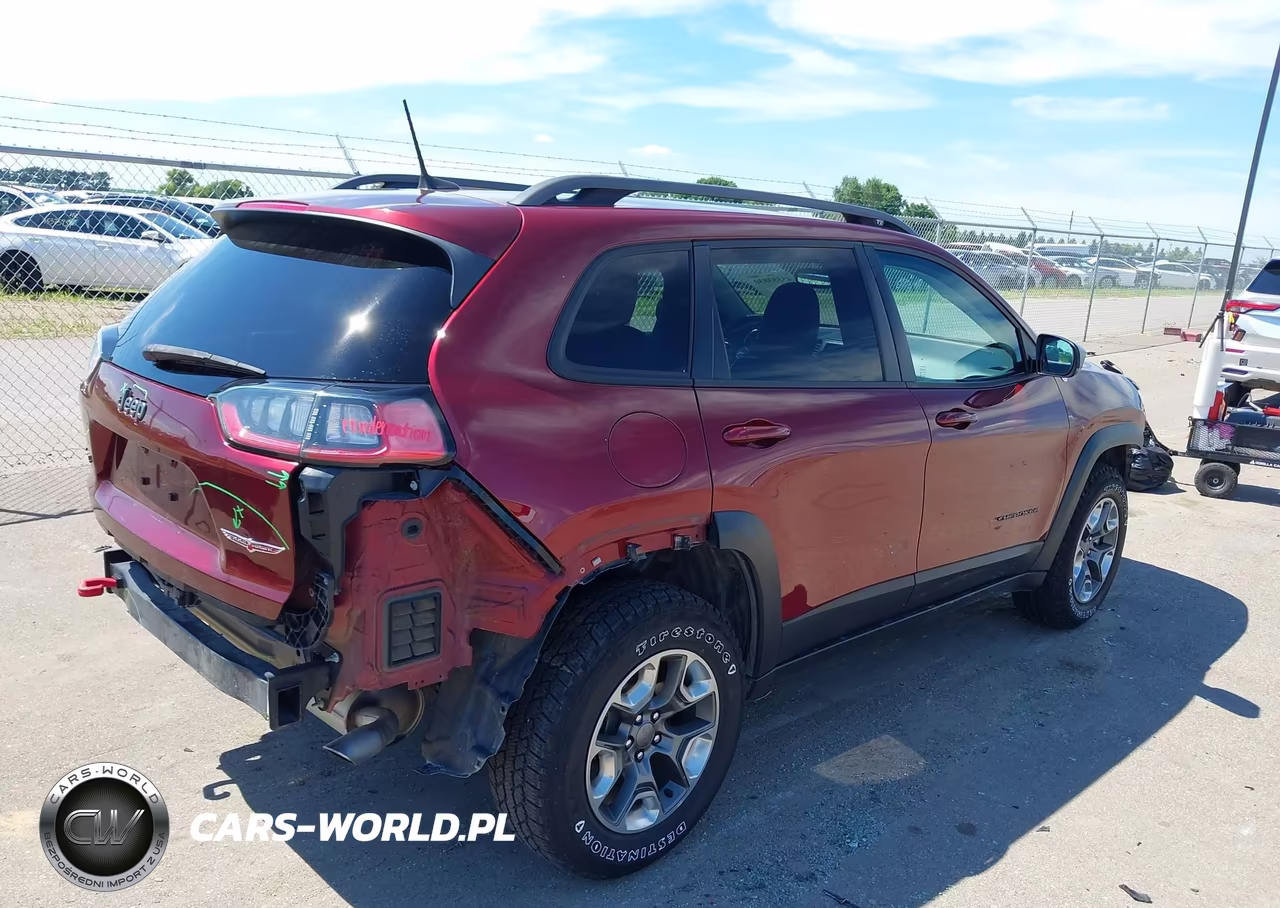 2019 Jeep Cherokee Trailhawk 4X4 VIN:1C4PJMBN3KD227125 - 4