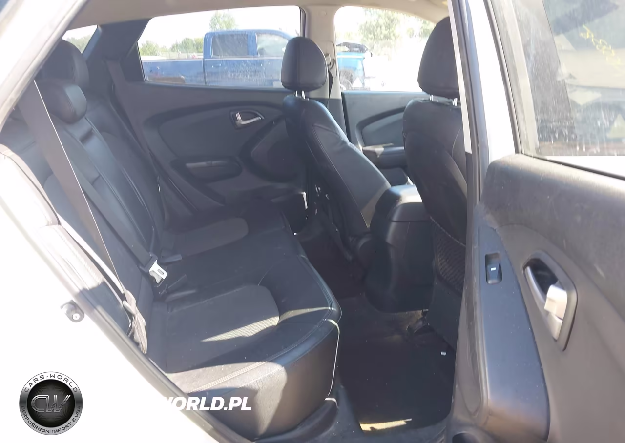 2011 Hyundai Tucson Gls VIN:KM8JU3AC2BU314663 - 8