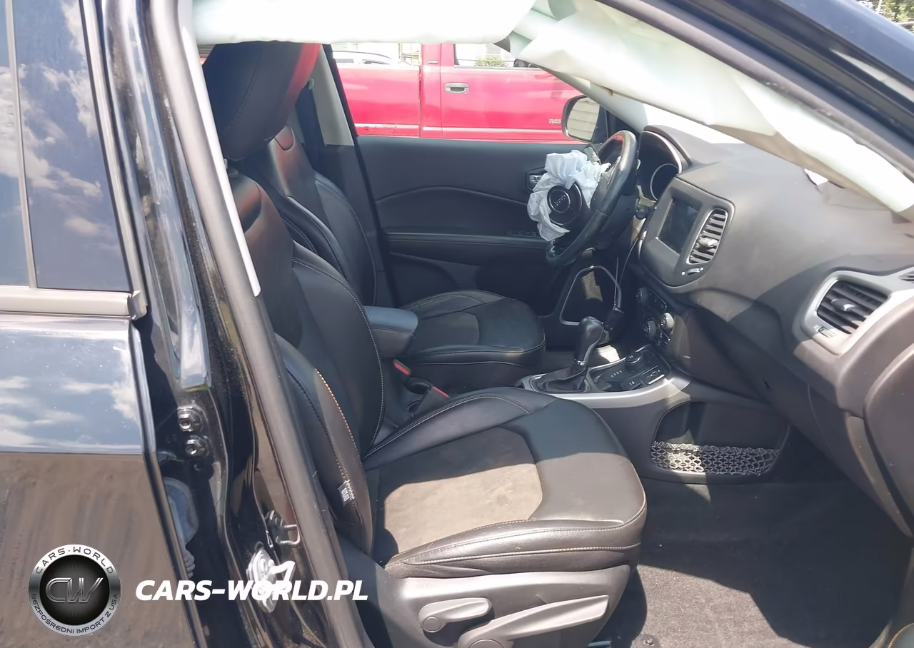 2020 Jeep Compass Latitude 4X4 VIN:3C4NJDBB2LT219428 - 5