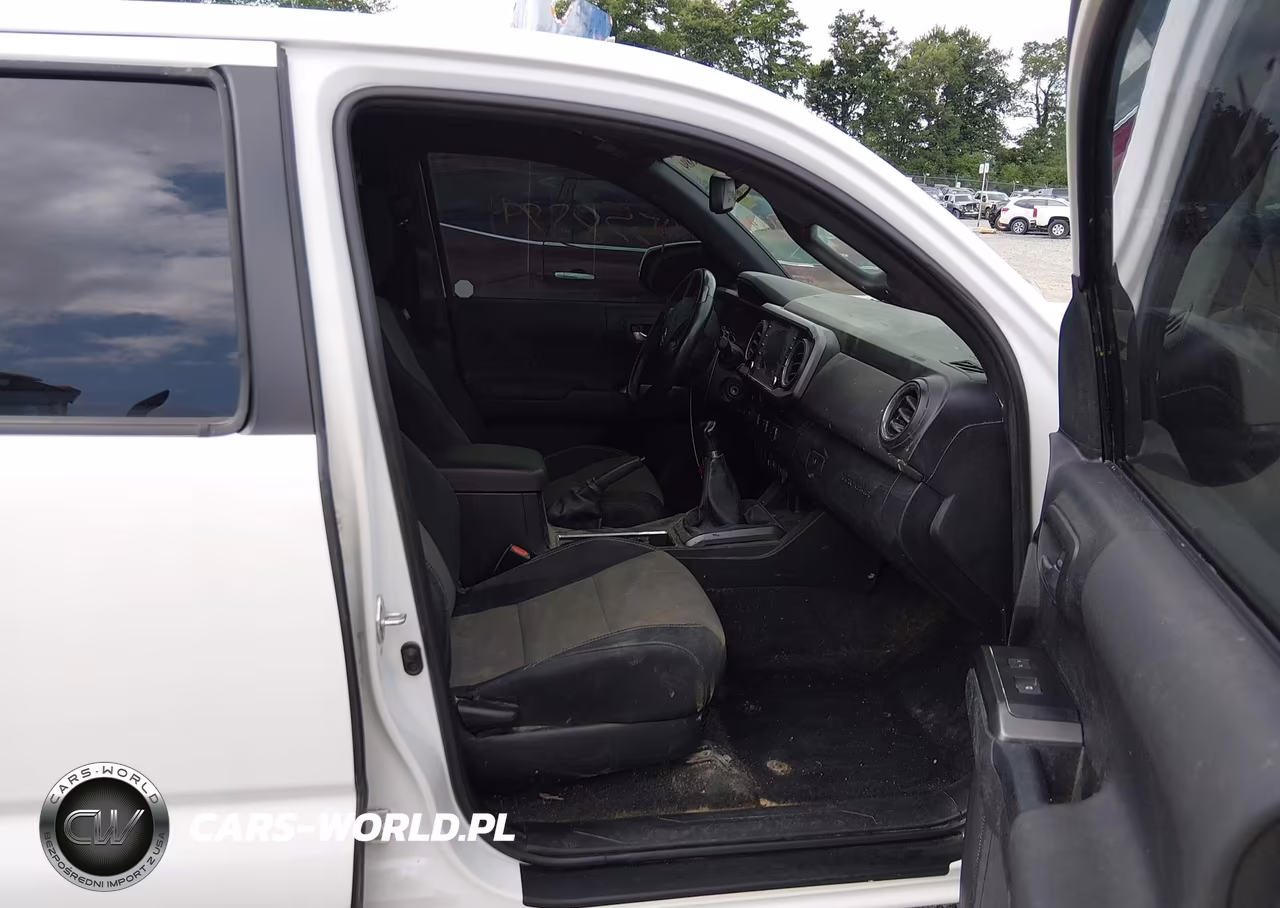 2022 Toyota Tacoma Trd Off Road VIN:3TYCZ5AN4NT083032 - 5