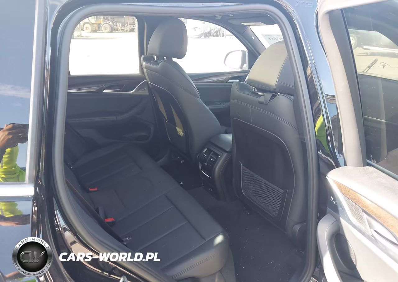2020 BMW X3 xDrive30I VIN:5UXTY5C04LLT36847 - 8