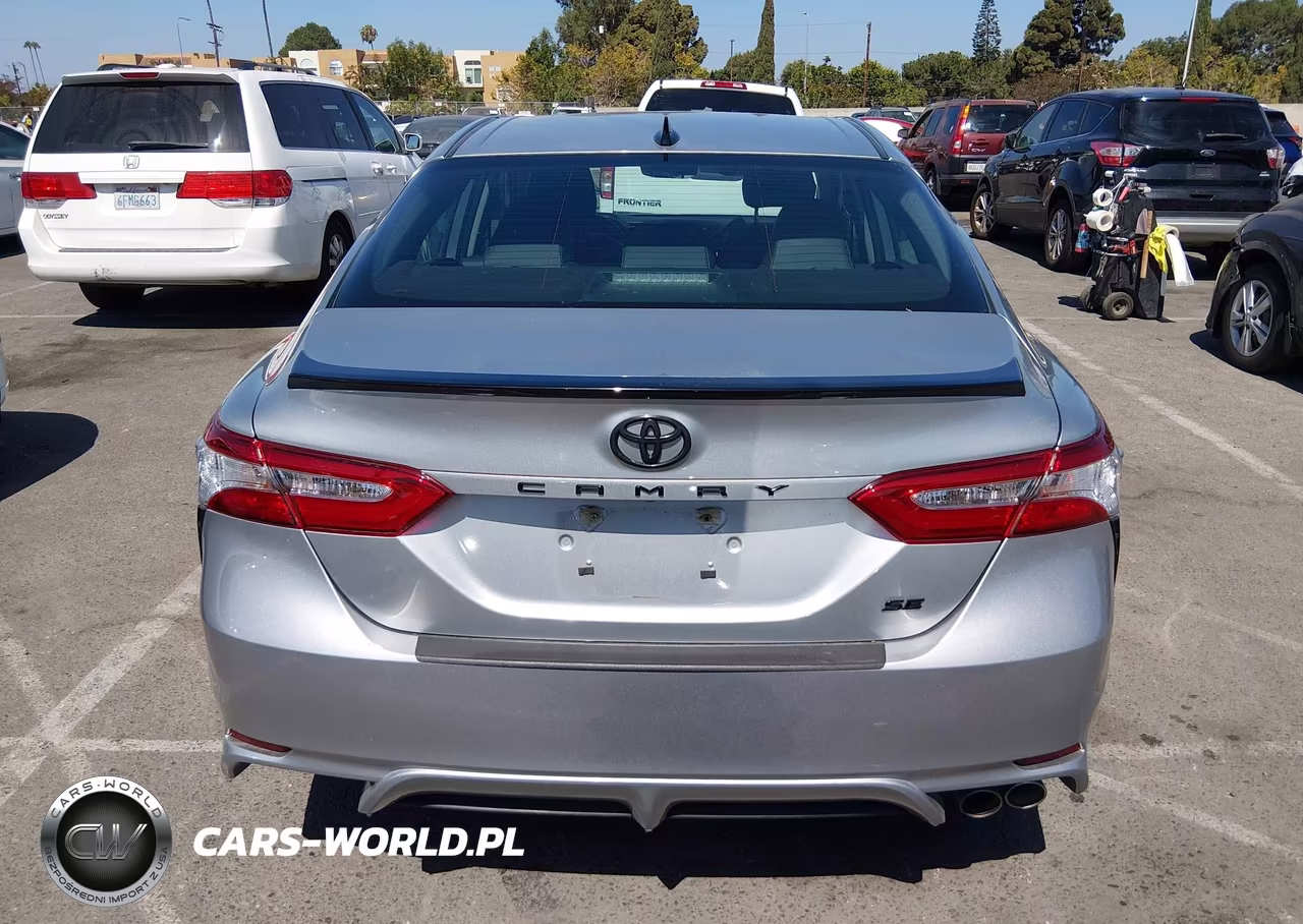 2020 Toyota Camry Se Nightshade Edition VIN:4T1G11AK3LU375987 - 16