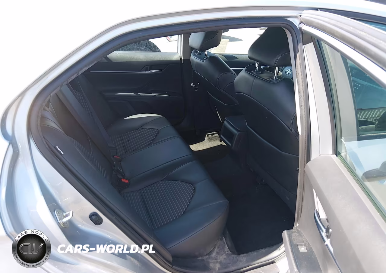 2020 Toyota Camry Se Nightshade Edition VIN:4T1G11AK3LU375987 - 8