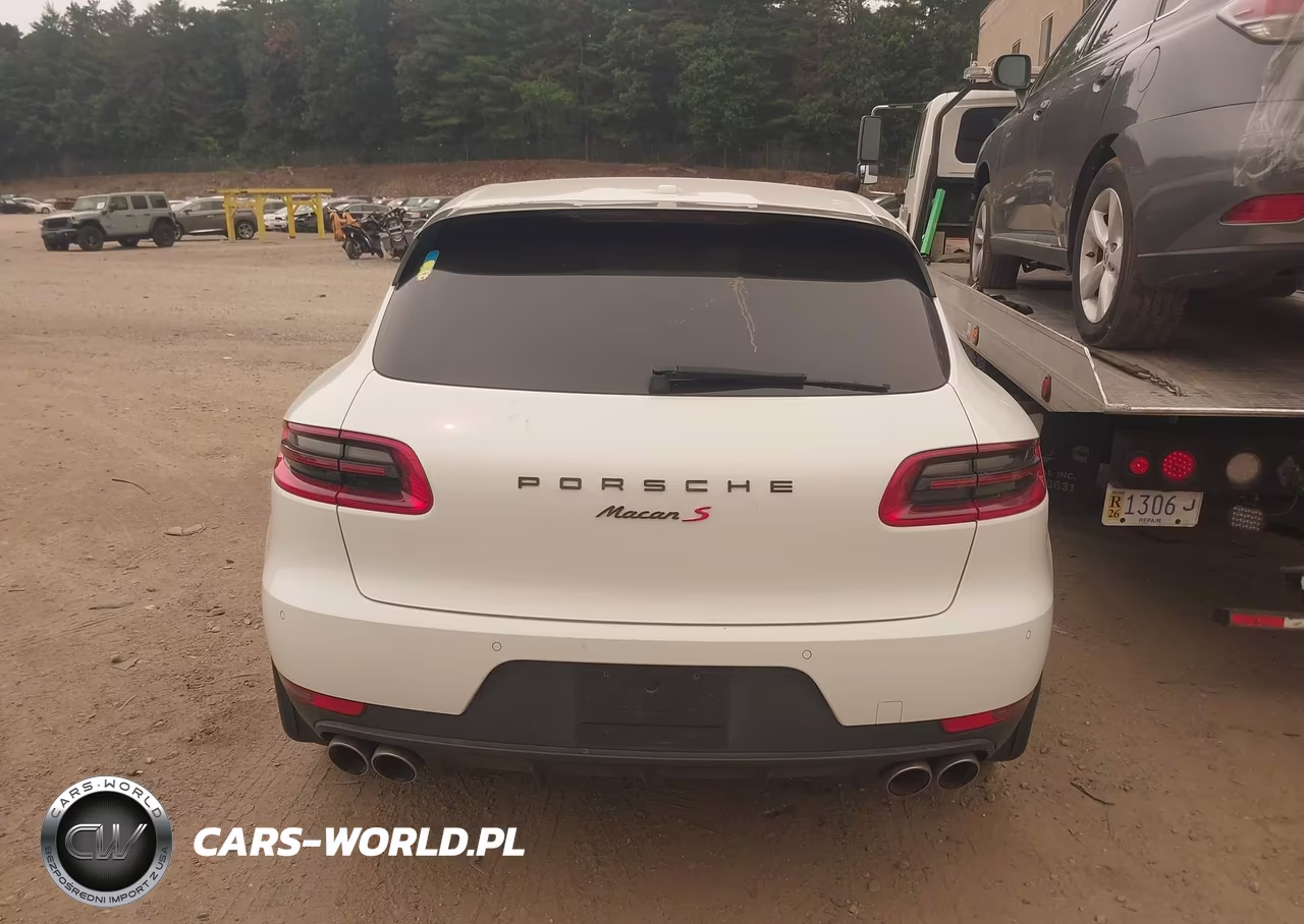 2016 Porsche Macan S VIN:WP1AB2A52GLB58285 - 15