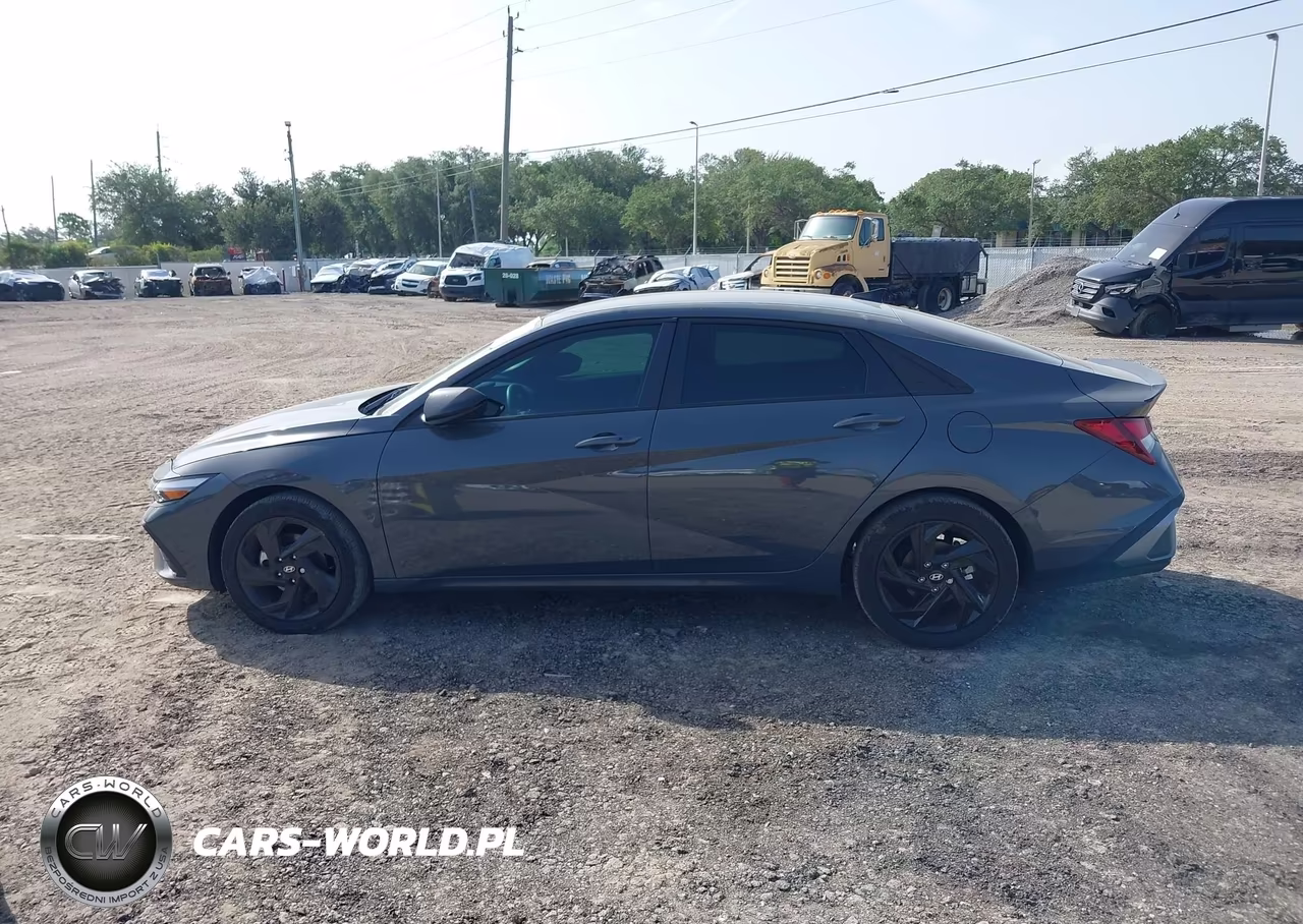 2026 Hyundai Elantra Sel Sport VIN:KMHLM4DGXTU175199 - 14