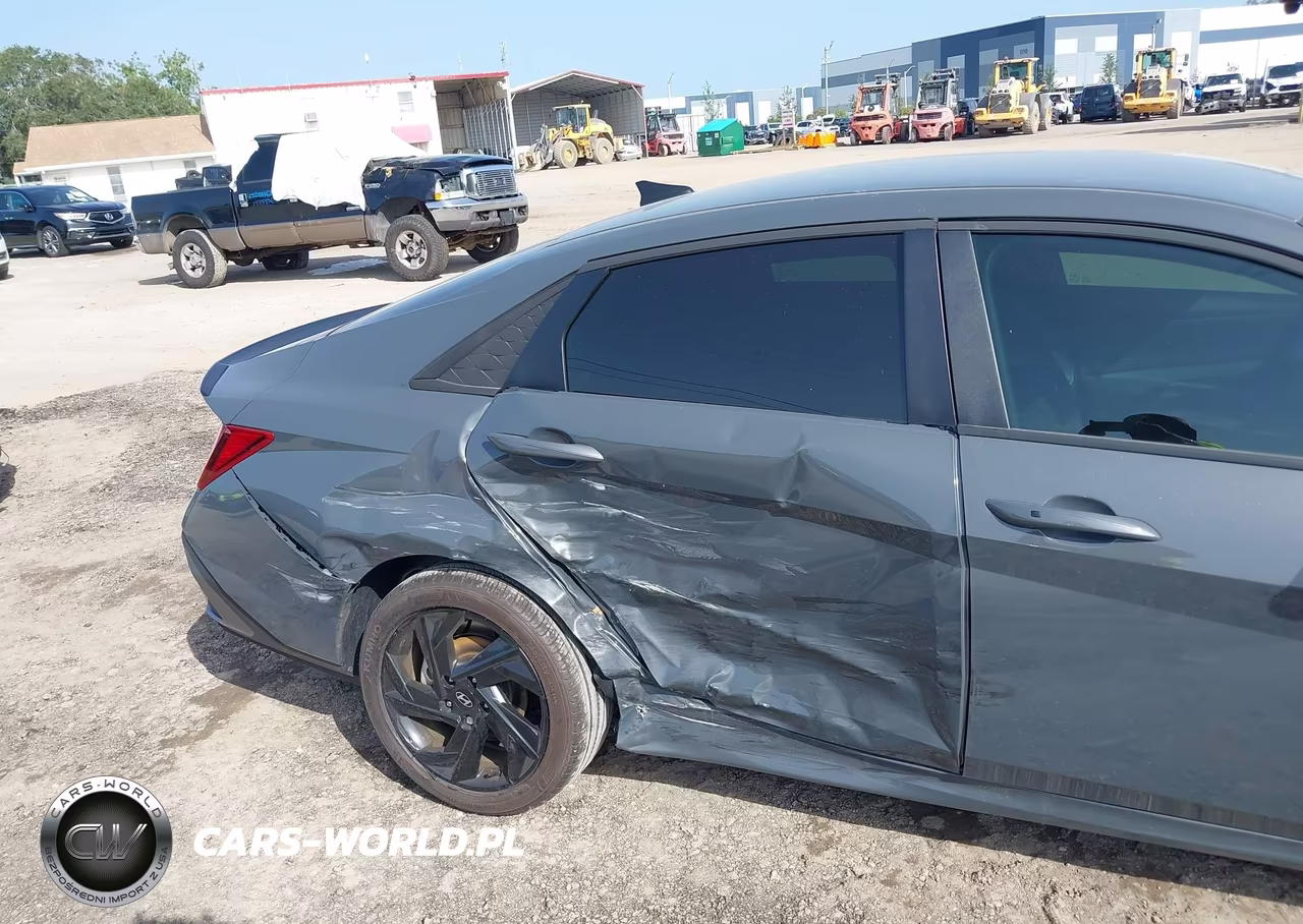 2026 Hyundai Elantra Sel Sport VIN:KMHLM4DGXTU175199 - 6