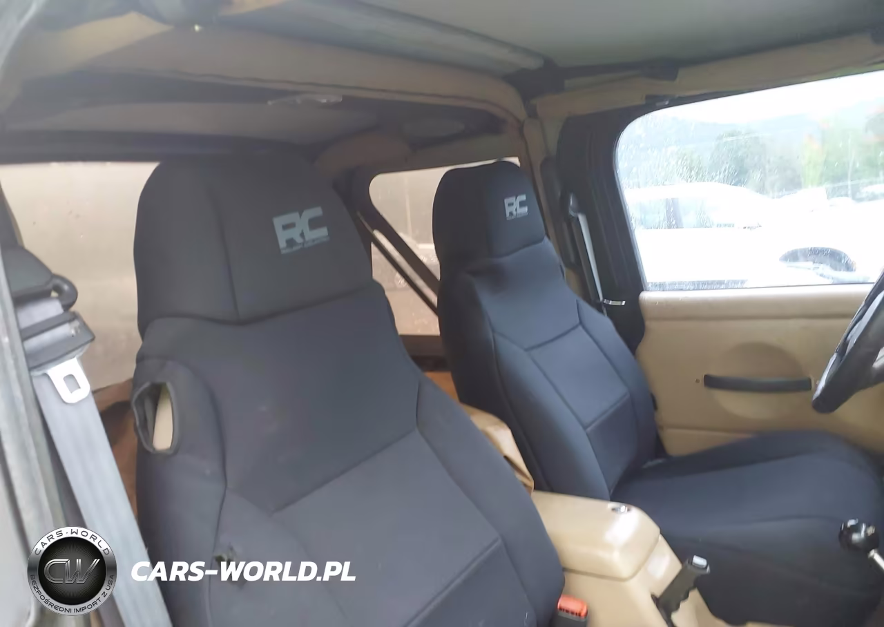 2000 Jeep Wrangler Sahara VIN:1J4FA59S6YP721512 - 8