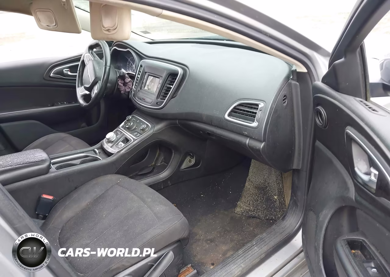 2015 Chrysler 200 Limited VIN:1C3CCCABXFN603348 - 5