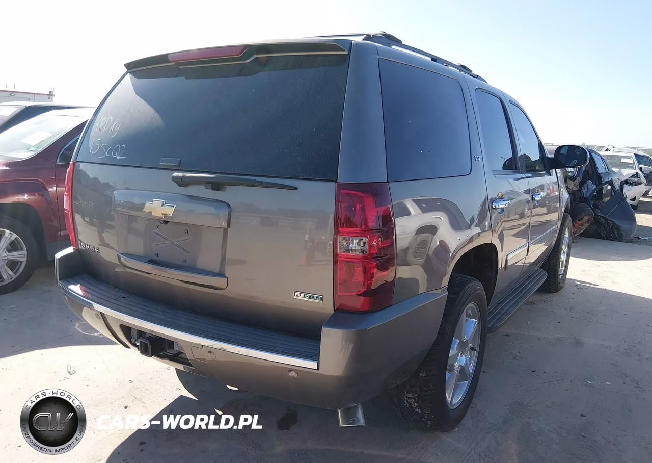 2011 Chevrolet Tahoe Ltz VIN:1GNSKCE04BR247461 - 4