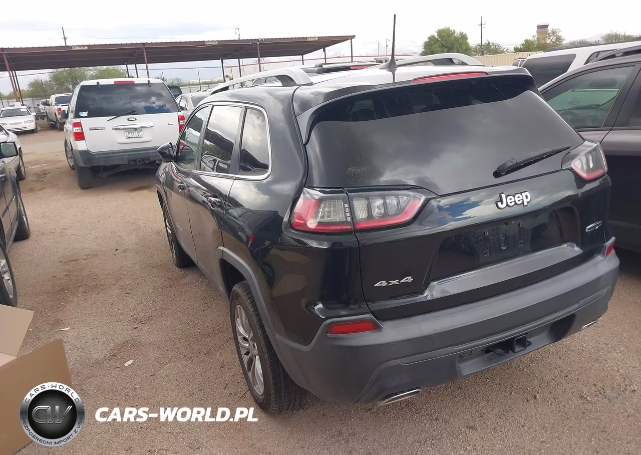 2019 Jeep Cherokee Latitude Plus 4X4 VIN:1C4PJMLX6KD258501 - 3