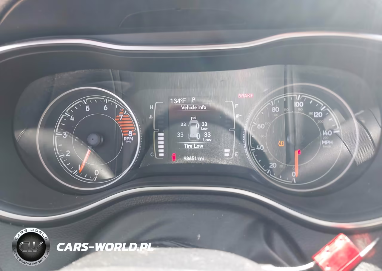 2019 Jeep Cherokee Latitude Plus 4X4 VIN:1C4PJMLX6KD258501 - 7