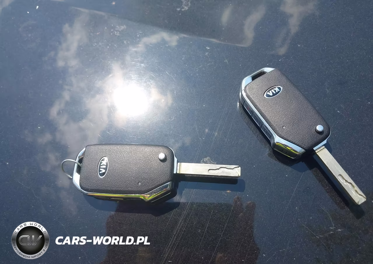 2020 Kia Soul S VIN:KNDJ23AU9L7701262 - 11