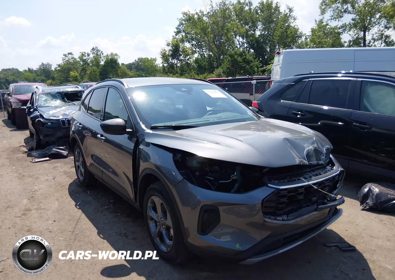 2026 Ford Escape St-Line – zdjęcie 1 z 17