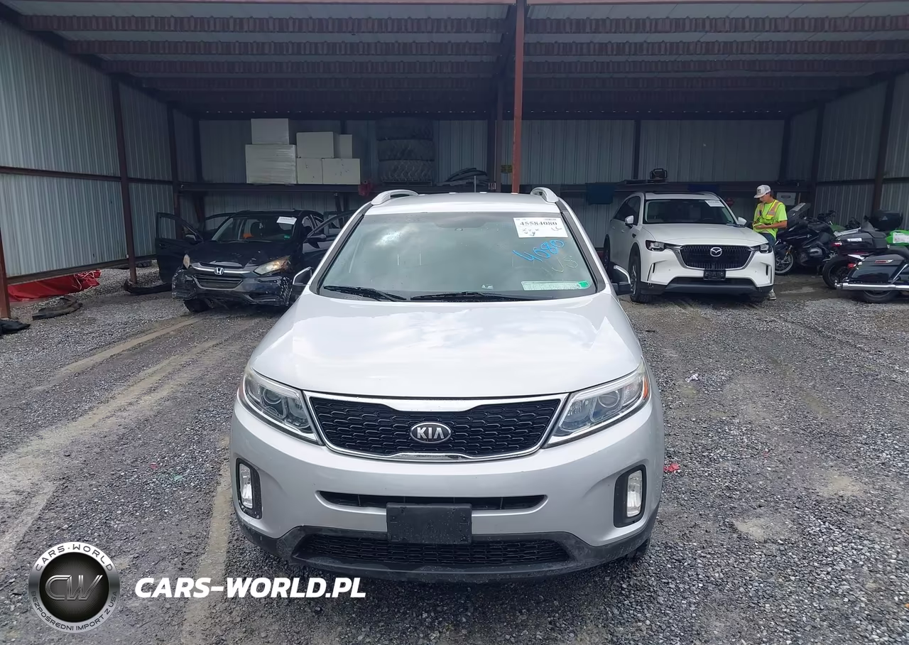 2015 Kia Sorento Lx VIN:5XYKTDA62FG564178 - 11