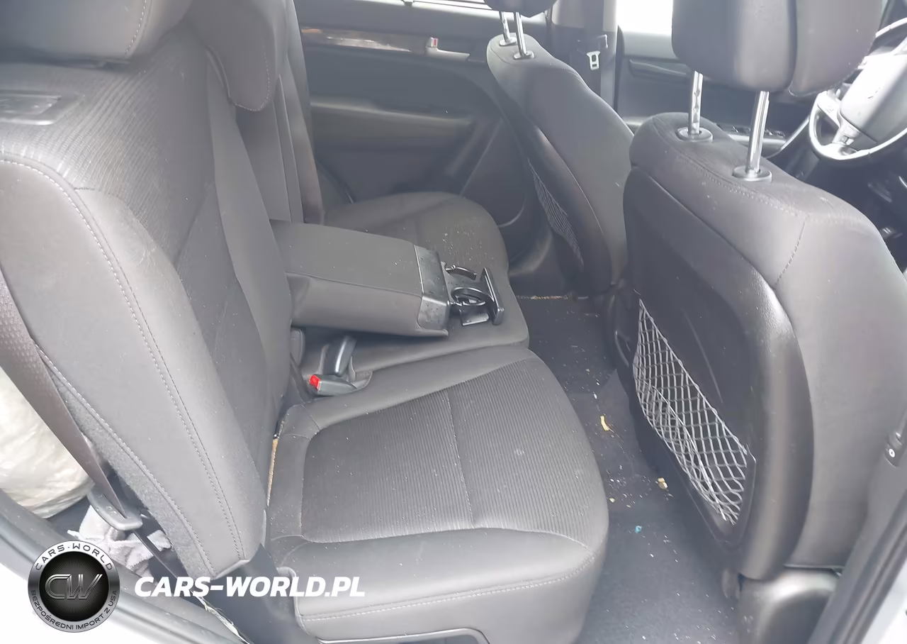2015 Kia Sorento Lx VIN:5XYKTDA62FG564178 - 8