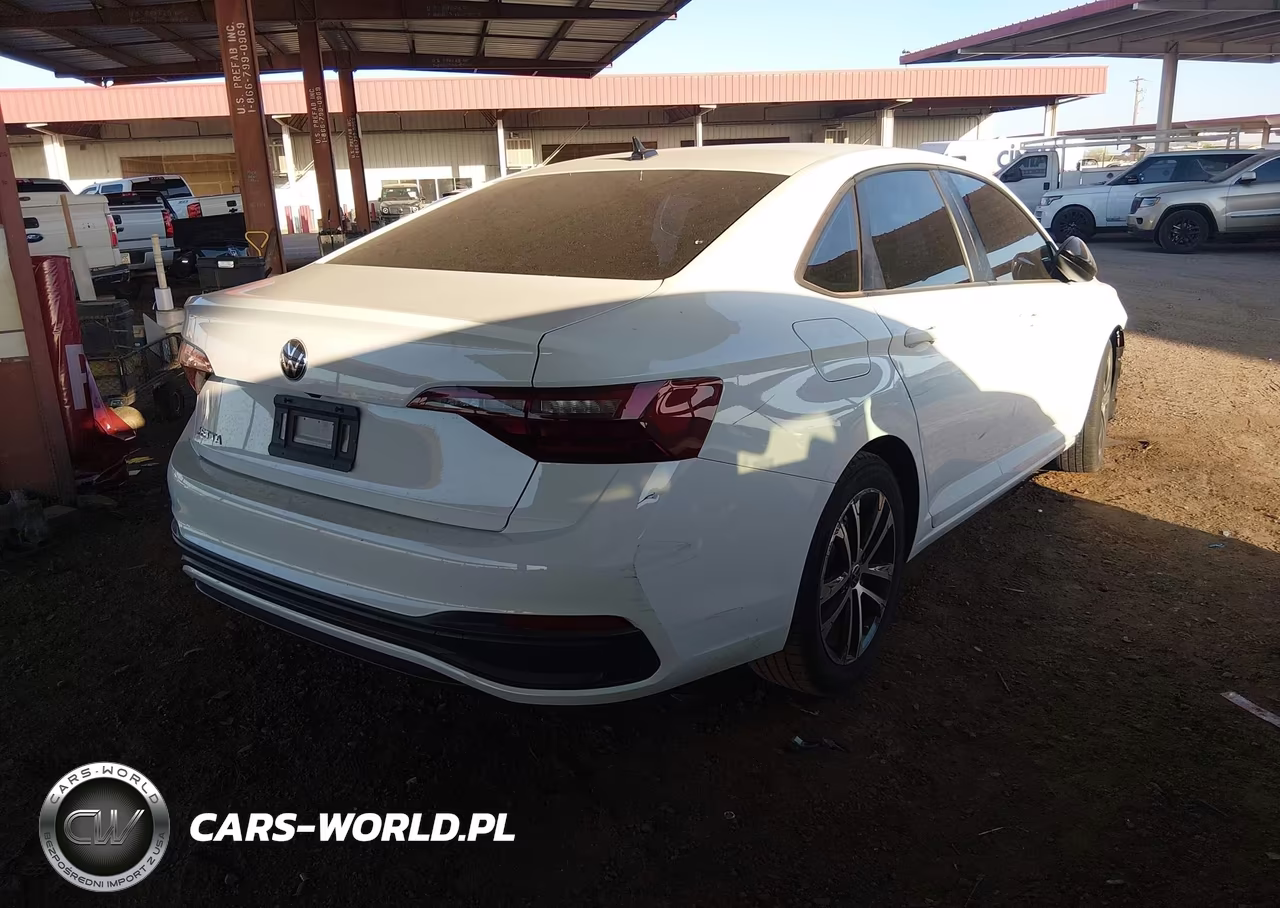 2022 Volkswagen Jetta 1.5T Sport VIN:3VWBM7BU3NM023313 - 4