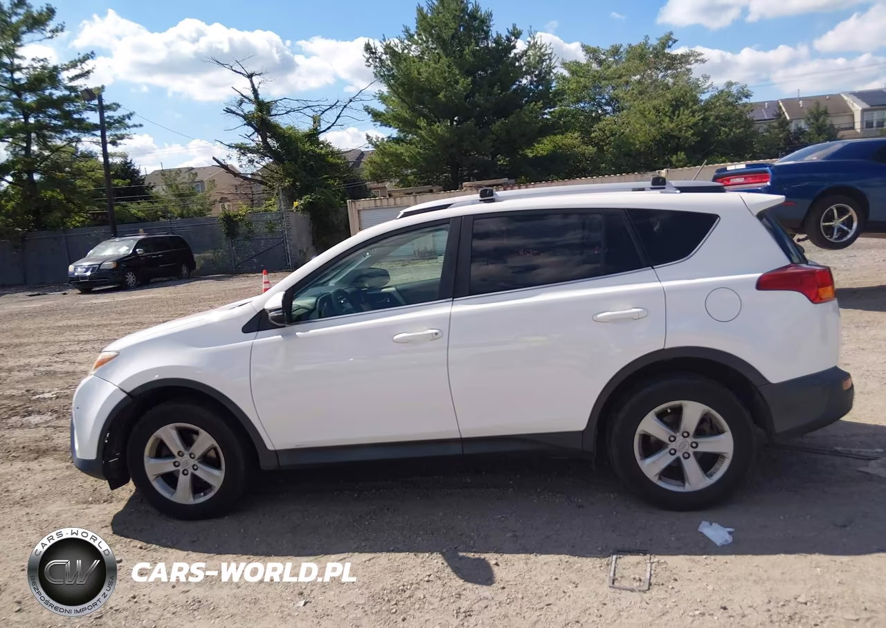 2014 Toyota Rav4 Xle VIN:2T3RFREV4EW213003 - 14