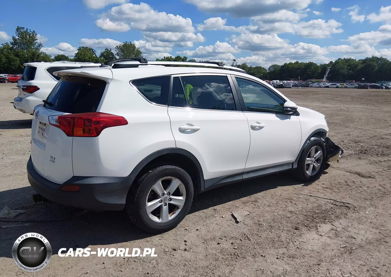 2014 Toyota Rav4 Xle VIN:2T3RFREV4EW213003 - 4