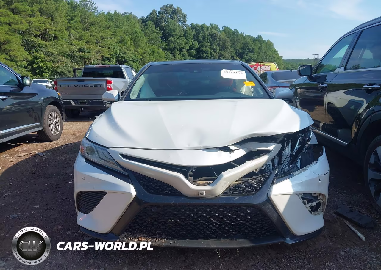 2018 Toyota Camry Xse VIN:4T1B61HK1JU049698 - 13