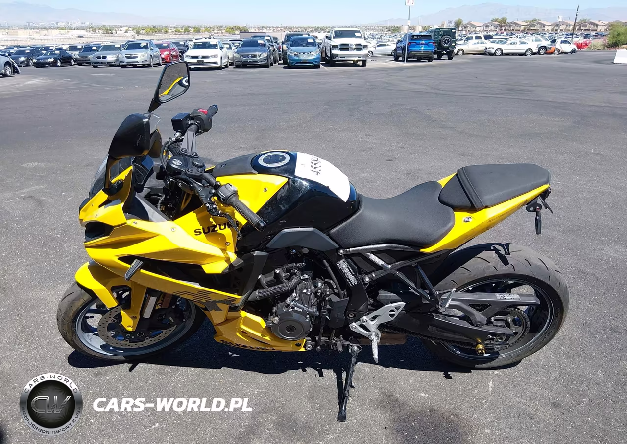 2025 Suzuki Gsx800 F VIN:JS1EM13B6S7100444 - 13