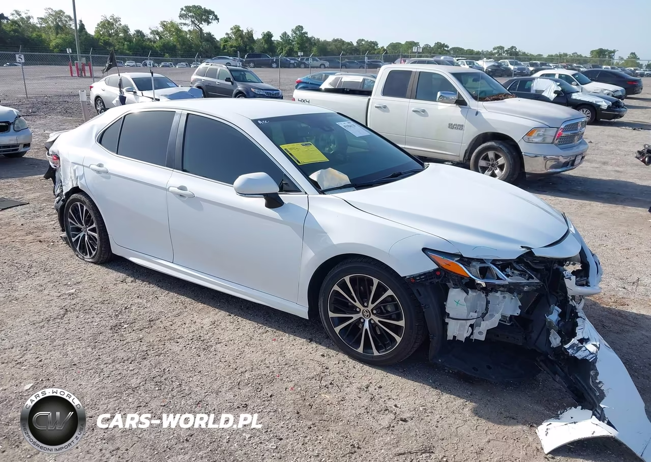 2020 Toyota Camry Se – zdjęcie 1 z 16