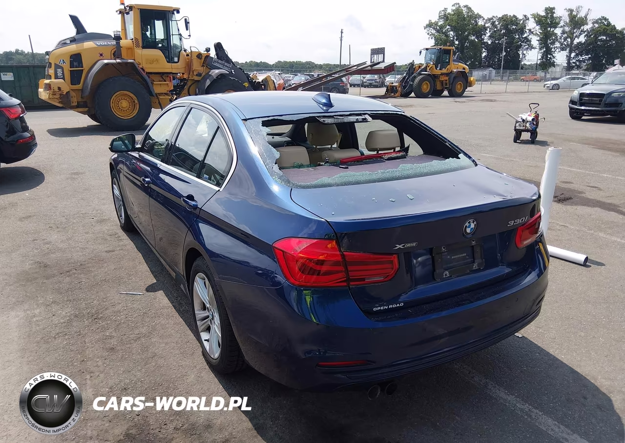 2017 BMW 330I xDrive VIN:WBA8D9G37HNU61672 - 3