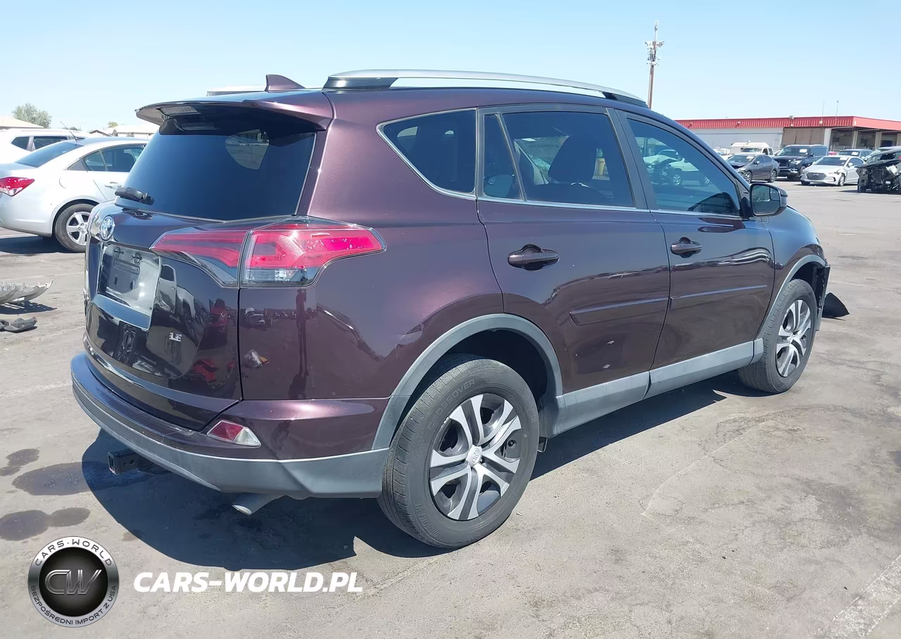 2018 Toyota Rav4 Le VIN:2T3ZFREV3JW515991 - 4