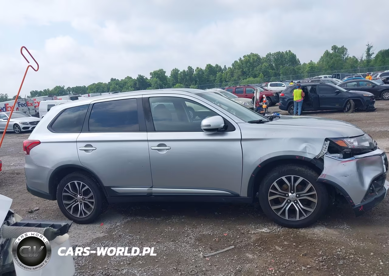 2018 Mitsubishi Outlander Se VIN:JA4AD3A37JJ000361 - 14