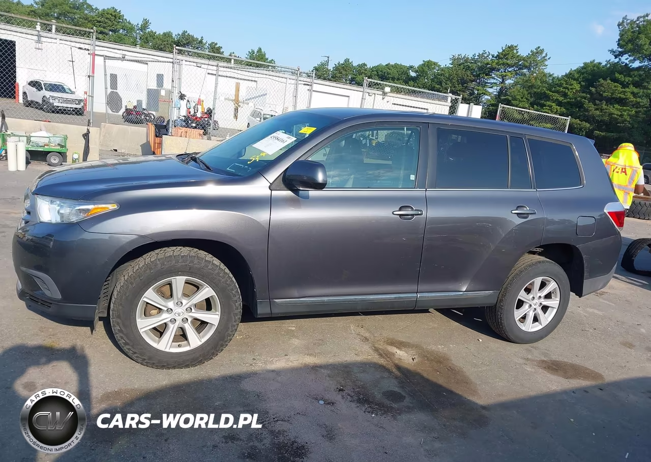 2011 Toyota Highlander Base V6 VIN:5TDBK3EH3BS079408 - 14