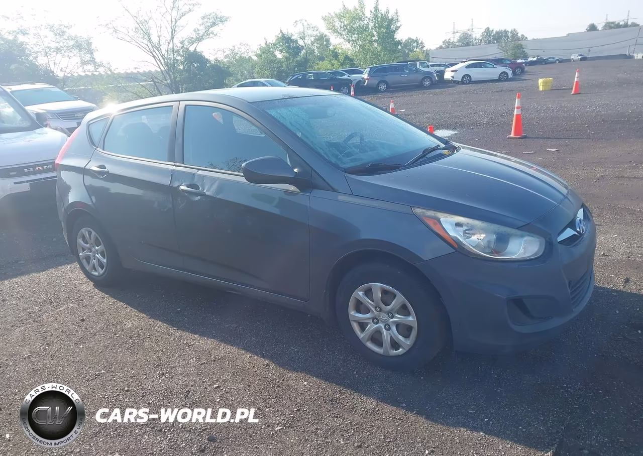 2013 Hyundai Accent Gs