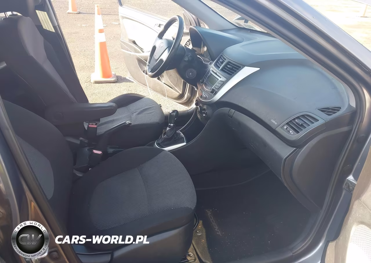 2013 Hyundai Accent Gs VIN:KMHCT5AE6DU084492 - 5