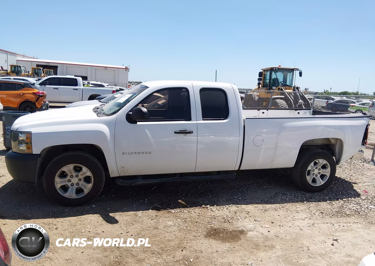 2011 Chevrolet Silverado 1500 Work Truck VIN:1GCRCPE07BZ384051 - 15