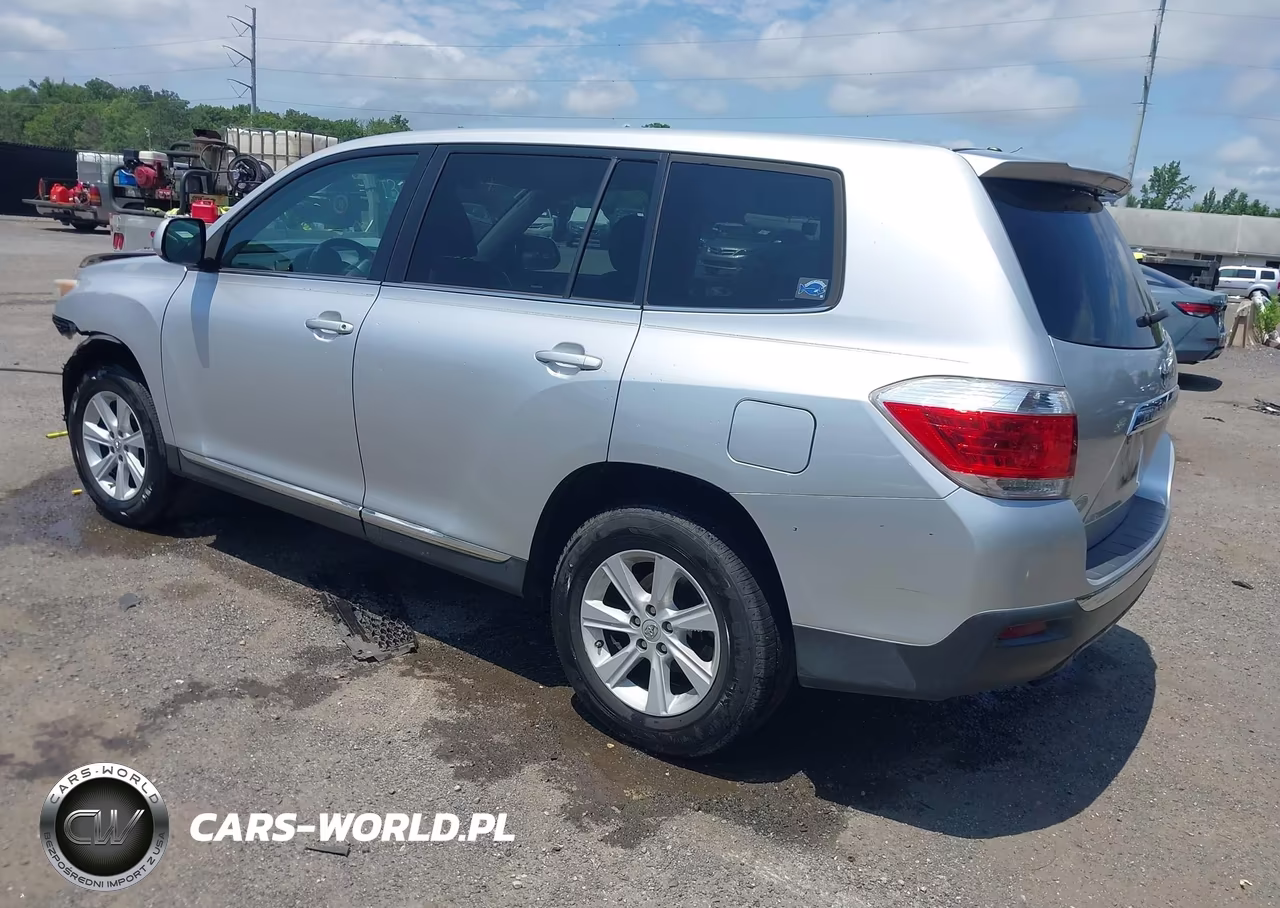 2013 Toyota Highlander Base V6 VIN:5TDZK3EH3DS128091 - 3