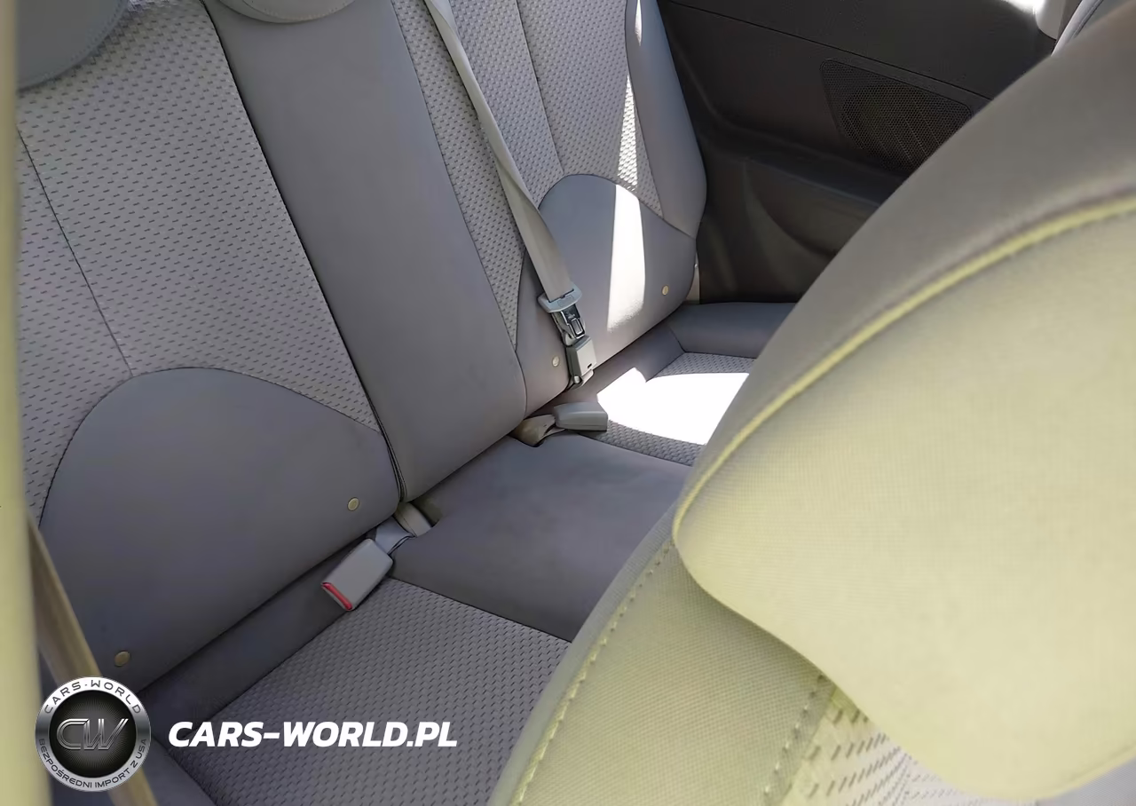 2011 Hyundai Accent Se VIN:KMHCN3AC6BU199233 - 8