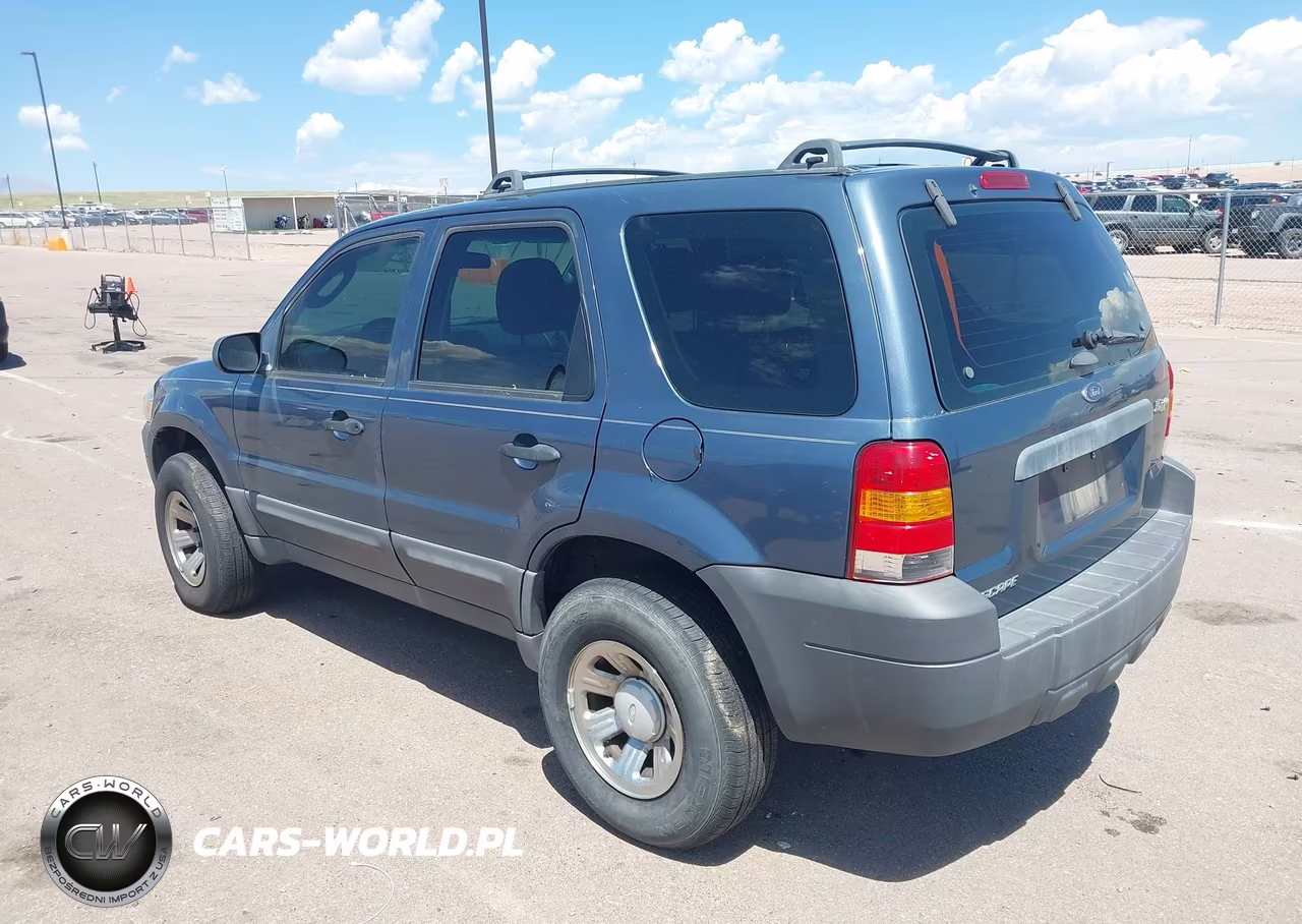 2005 Ford Escape Xls VIN:1FMYU92Z75KC72947 - 3