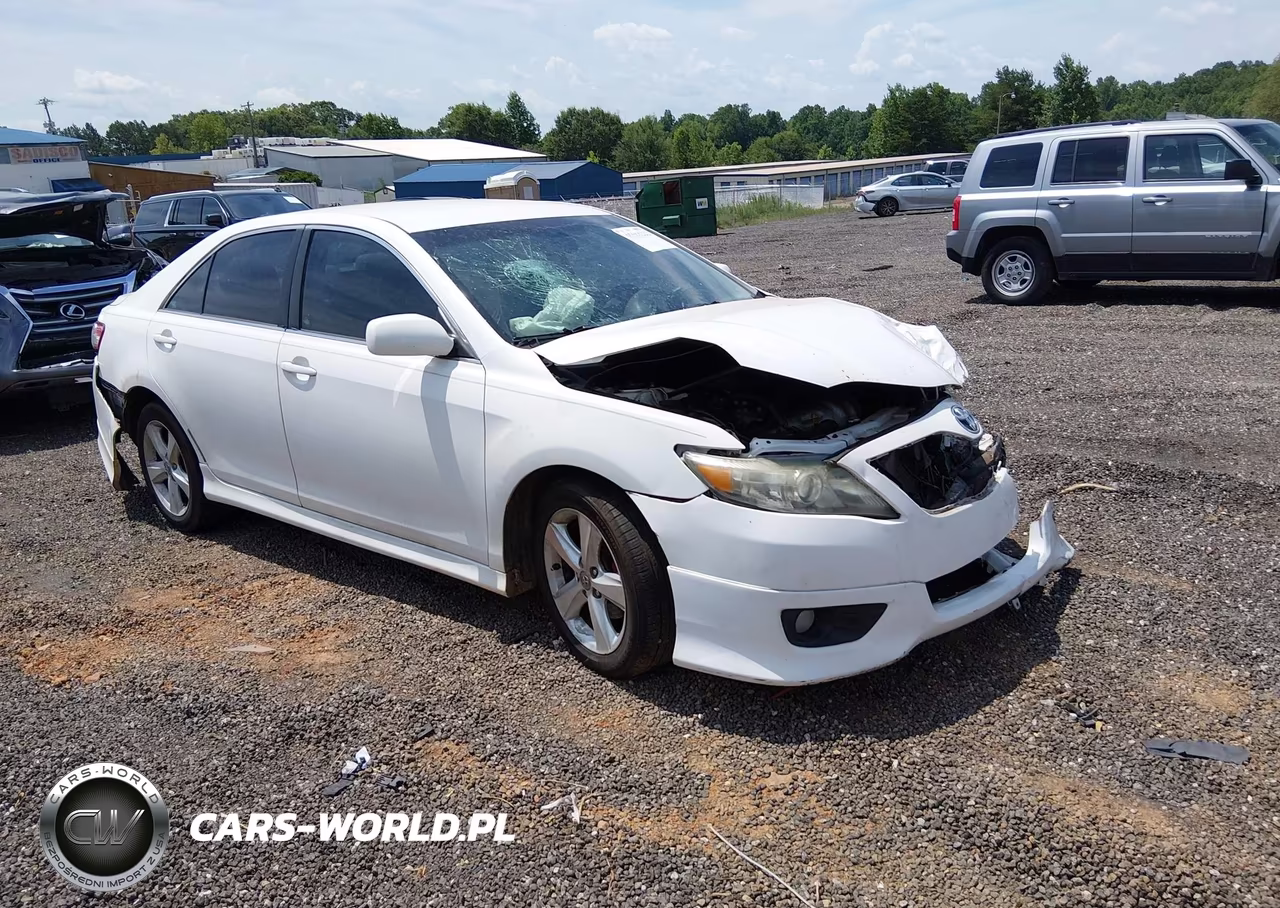 2011 Toyota Camry Se – zdjęcie 1 z 17