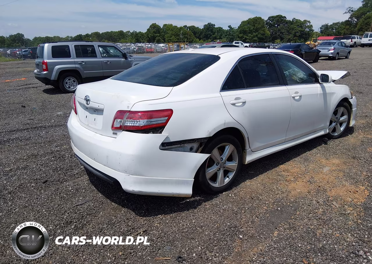2011 Toyota Camry Se VIN:4T1BF3EK3BU615040 - 4
